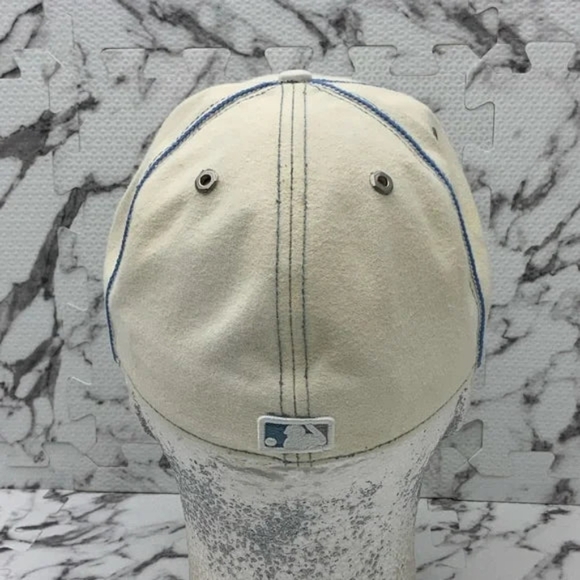 Men's New Era Cap Vintage Off White | Sky Blue 59Fifty Hat NWT - Picture 3 of 6